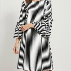 Potters Pot Striped Dress Size S Black White Bell Sleeve Tie Shift Dress